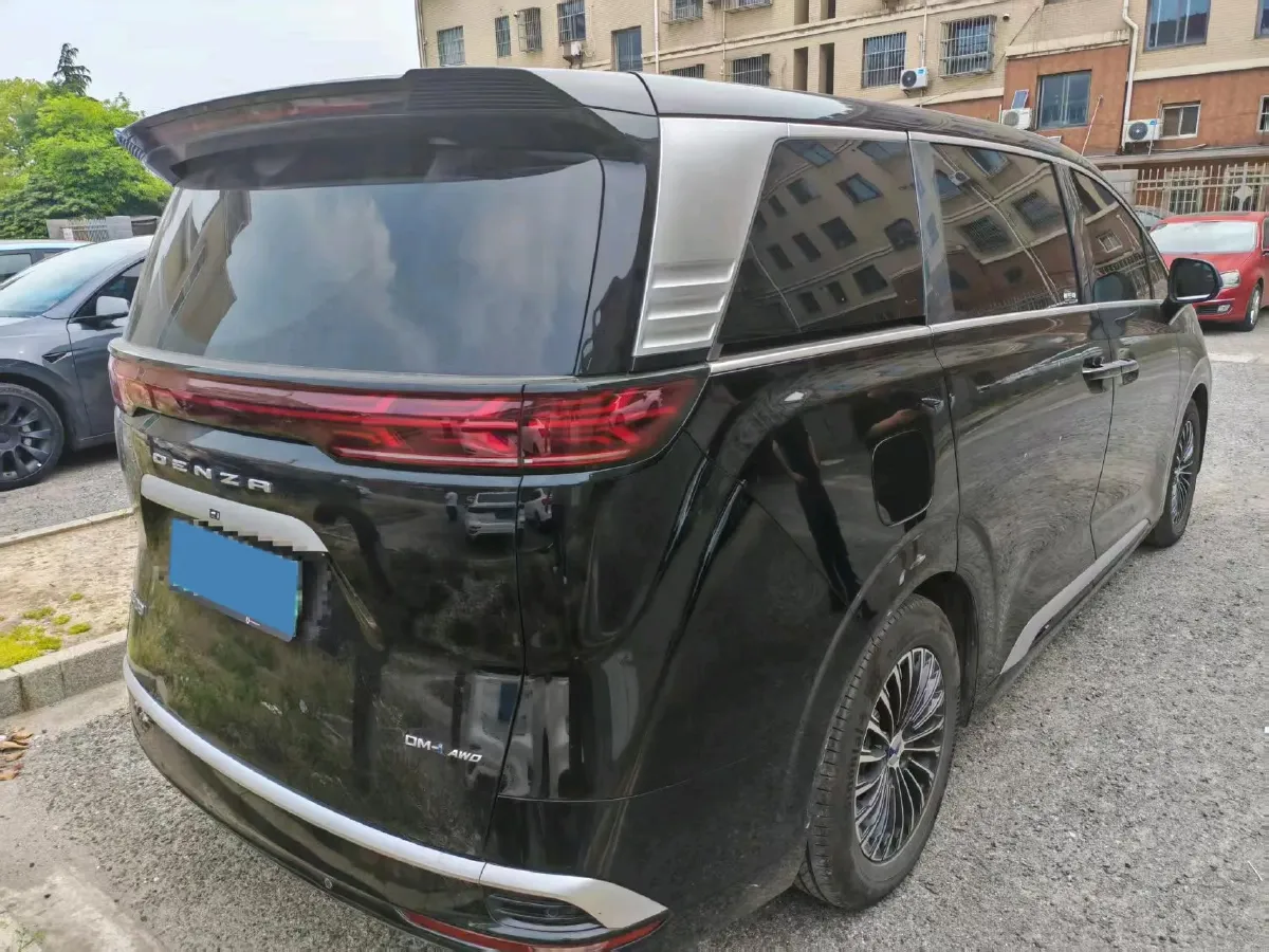2024 Denza D9 1.5T 139HP L4 E-CVT PHEV 40KWH,autocango,china used car exporter,china ev exporter,chinese used car exporter,chinese used ev exporter
