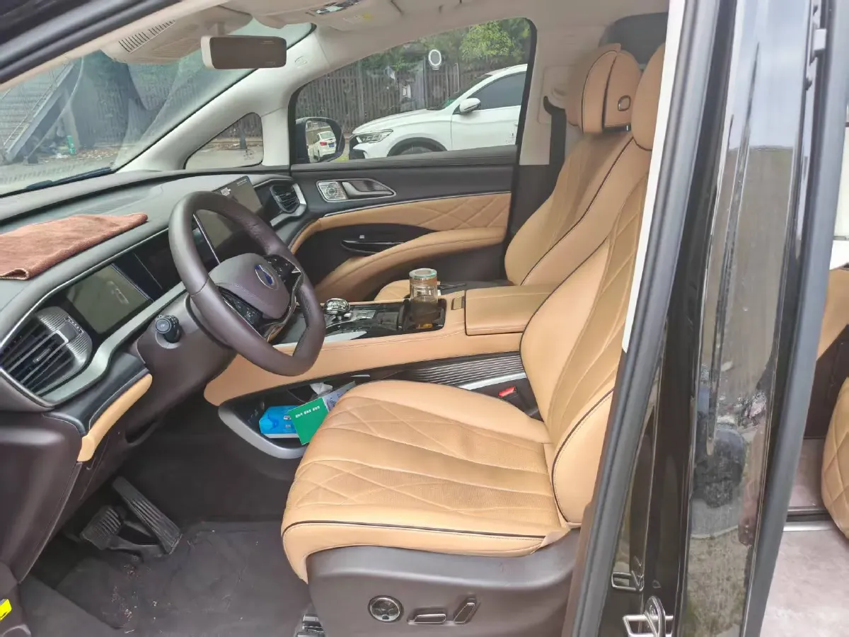 2024 Denza D9 1.5T 139HP L4 E-CVT PHEV 40KWH,autocango,china used car exporter,china ev exporter,chinese used car exporter,chinese used ev exporter