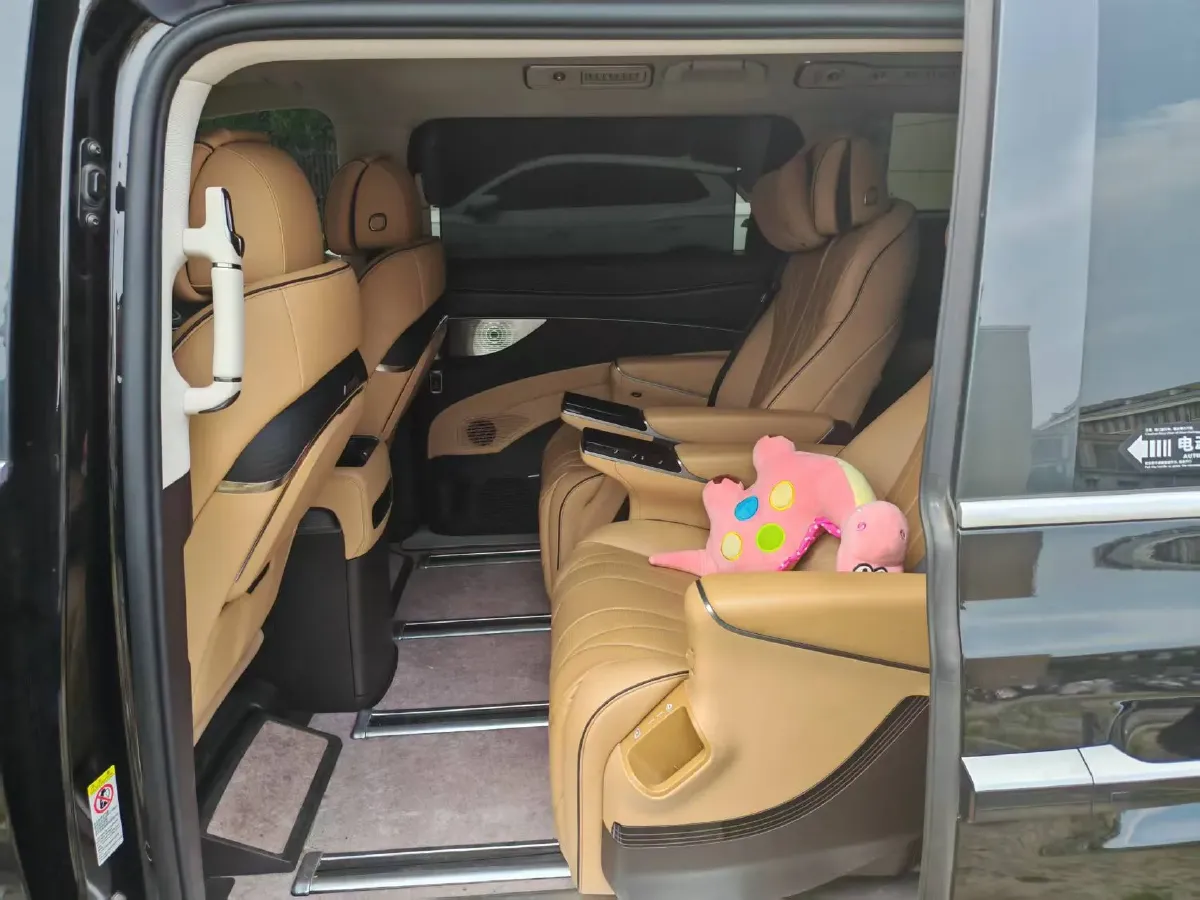 2024 Denza D9 1.5T 139HP L4 E-CVT PHEV 40KWH,autocango,china used car exporter,china ev exporter,chinese used car exporter,chinese used ev exporter