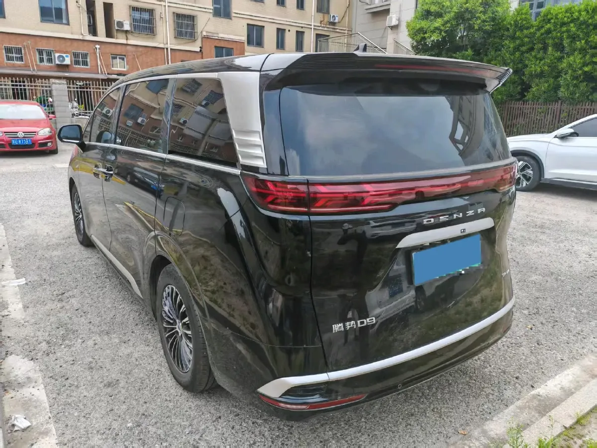 2024 Denza D9 1.5T 139HP L4 E-CVT PHEV 40KWH,autocango,china used car exporter,china ev exporter,chinese used car exporter,chinese used ev exporter