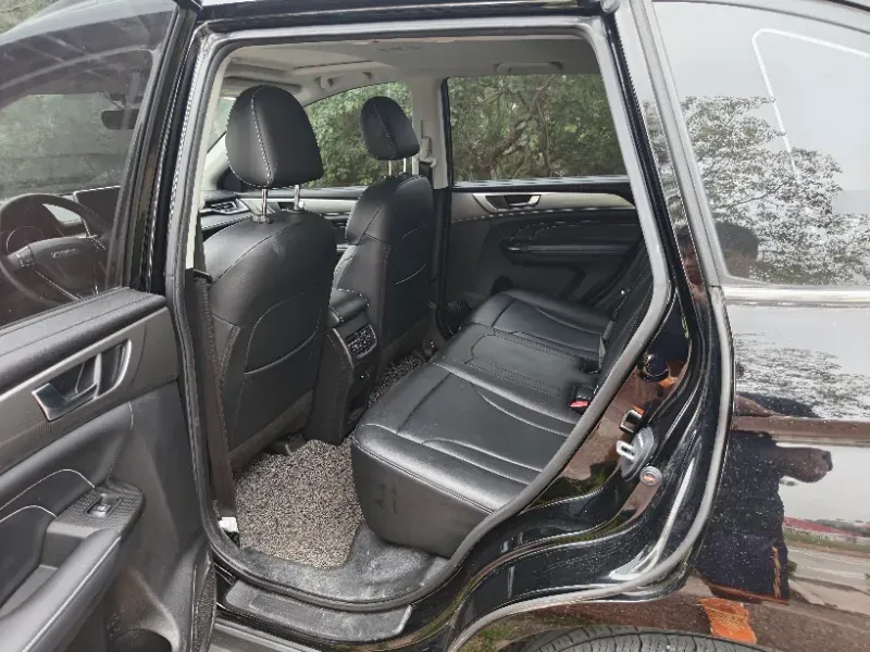 2021 Haval M6 1.5T 150HP L4 7DCT,autocango,china used car exporter,china ev exporter,chinese used car exporter,chinese used ev exporter