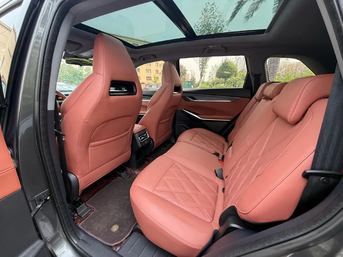 2023 ChangAn CS75 Plus 1.5T 188HP L4 8AT,autocango,china used car exporter,china ev exporter,chinese used car exporter,chinese used ev exporter