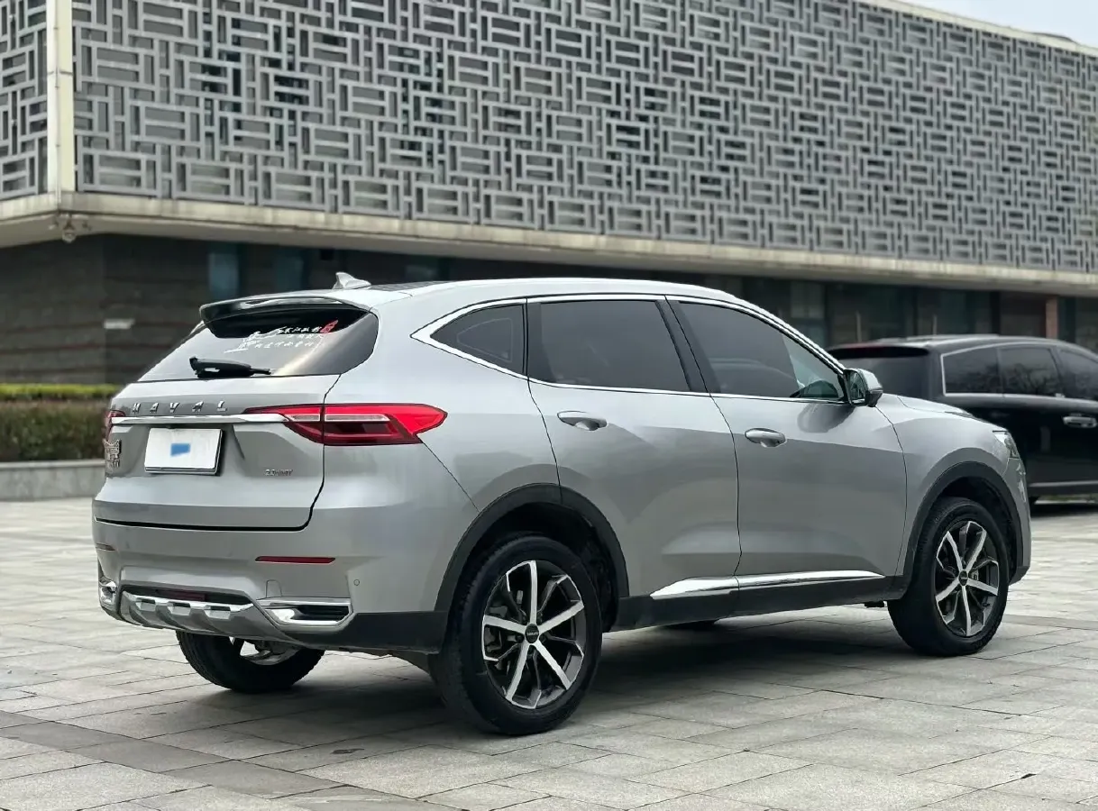 2021 Haval F7 1.5T 169HP L4 7DCT,autocango,china used car exporter,china ev exporter,chinese used car exporter,chinese used ev exporter