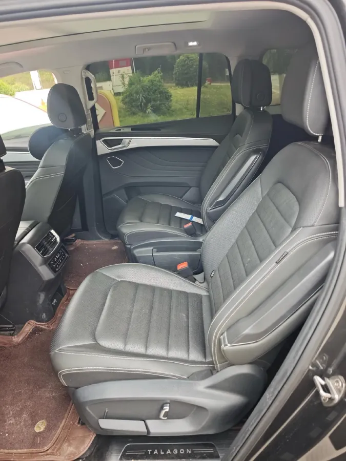 2021 Volkswagen Talagon 2.0T 220HP L4 7DCT,autocango,china used car exporter,china ev exporter,chinese used car exporter,chinese used ev exporter