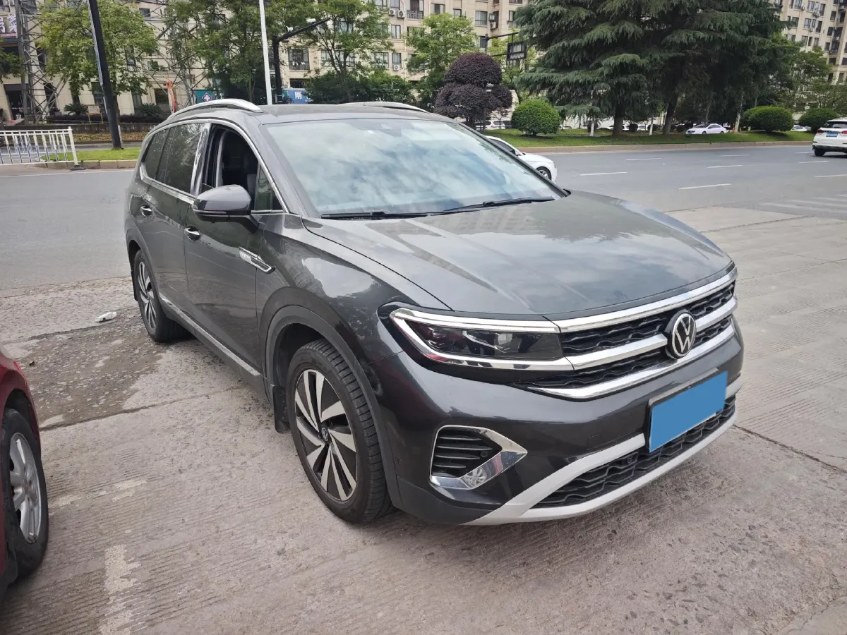 2021 Volkswagen Talagon 2.0T 220HP L4 7DCT,autocango,china used car exporter,china ev exporter,chinese used car exporter,chinese used ev exporter