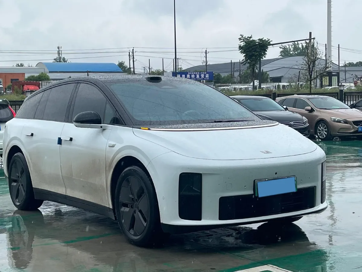 2025 Li i6 BEV,autocango,china used car exporter,china ev exporter,chinese used car exporter,chinese used ev exporter