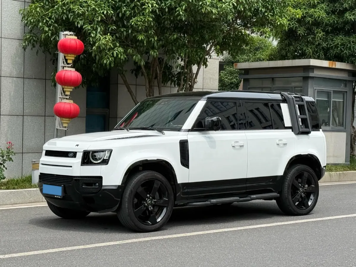 2024 Land Rover Defender 3.0T 400HP L6 8AT,autocango,china used car exporter,china ev exporter,chinese used car exporter,chinese used ev exporter