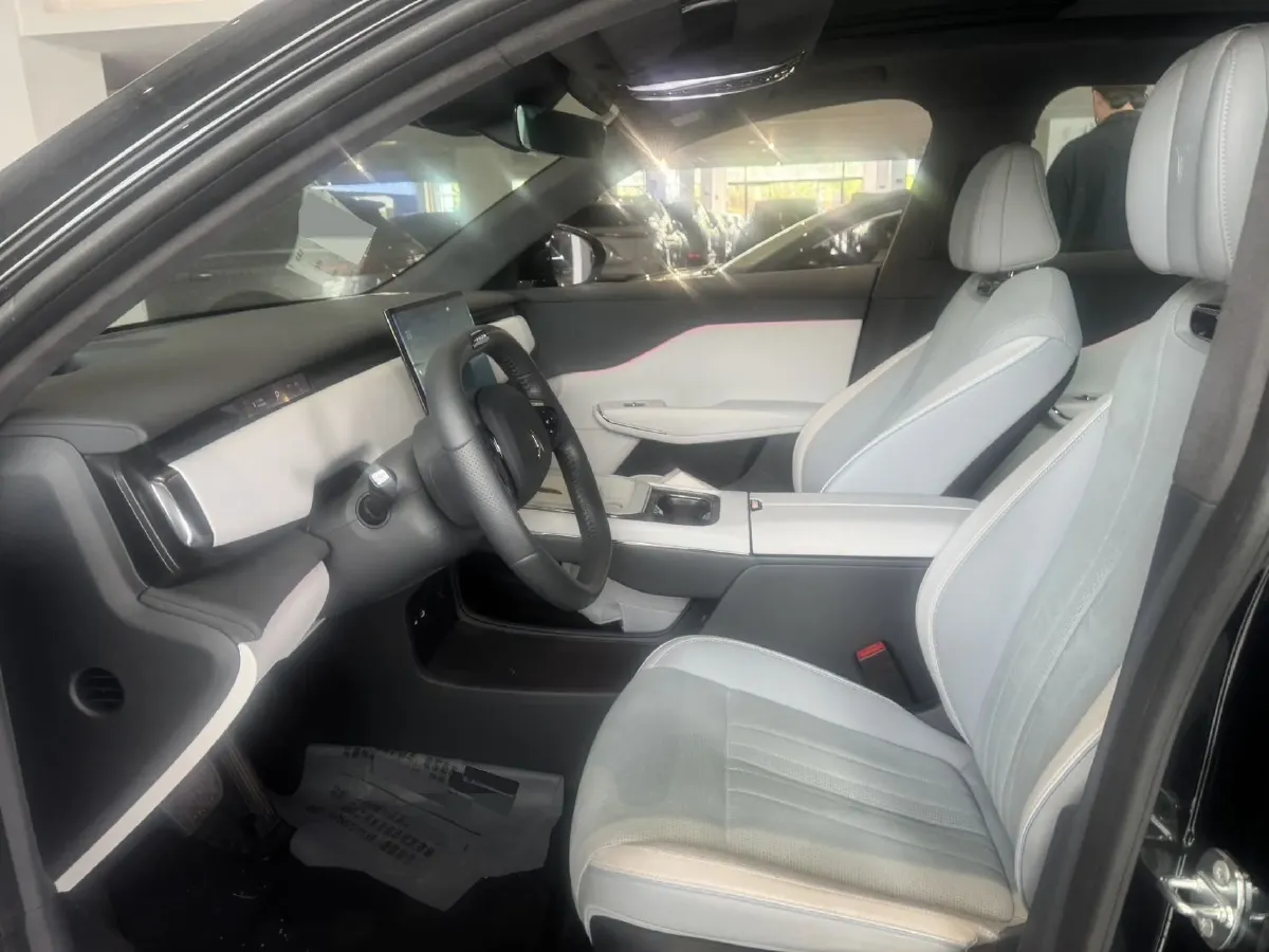 2024 Voyah ZhiYin BEV 79KWH,autocango,china used car exporter,china ev exporter,chinese used car exporter,chinese used ev exporter