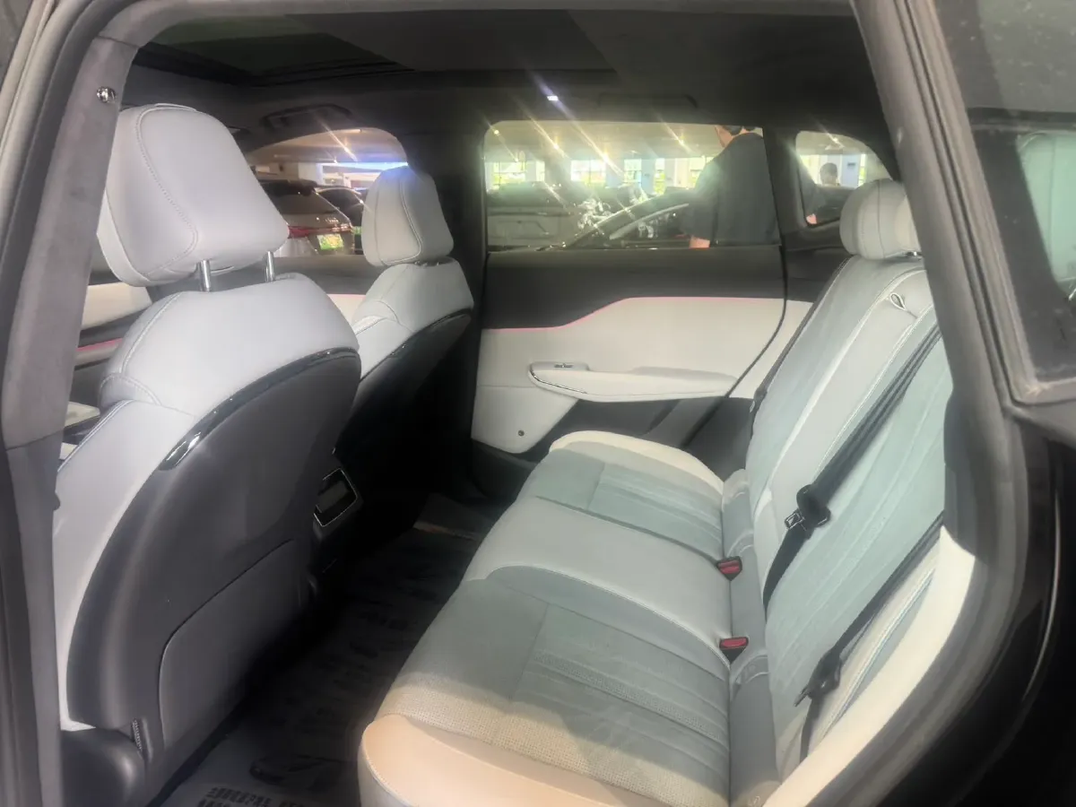 2024 Voyah ZhiYin BEV 79KWH,autocango,china used car exporter,china ev exporter,chinese used car exporter,chinese used ev exporter