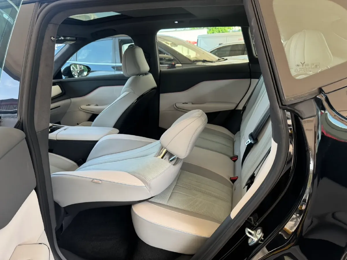 2024 Voyah ZhiYin BEV 79KWH,autocango,china used car exporter,china ev exporter,chinese used car exporter,chinese used ev exporter