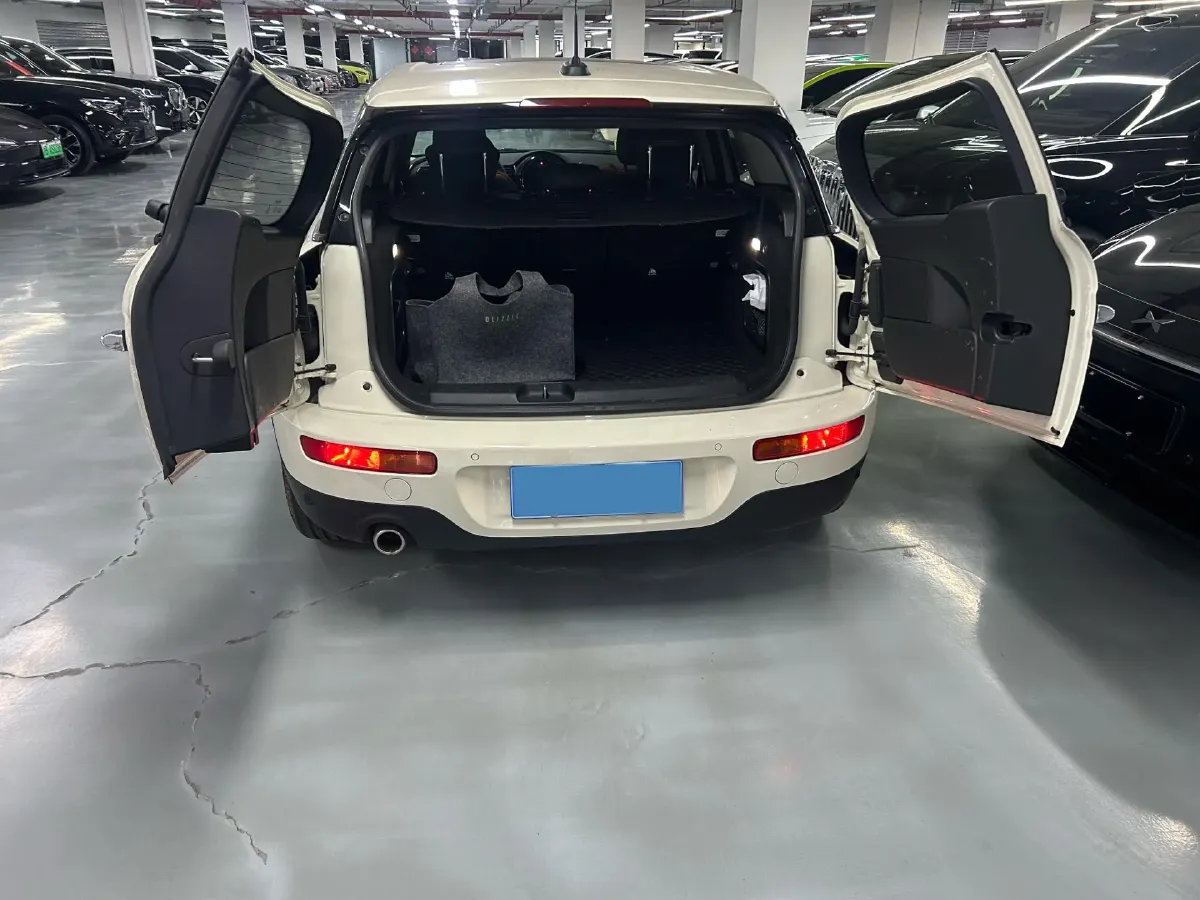 2021 MINI CLUBMAN 1.5T 102HP L3 7DCT,autocango,china used car exporter,china ev exporter,chinese used car exporter,chinese used ev exporter