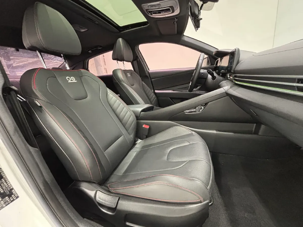 2022 Hyundai Elantra 1.5L 115HP L4 CVT,autocango,china used car exporter,china ev exporter,chinese used car exporter,chinese used ev exporter