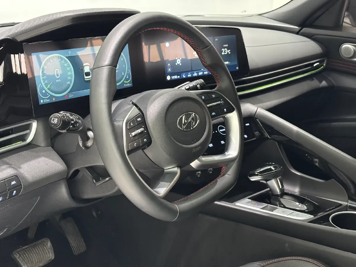 2022 Hyundai Elantra 1.5L 115HP L4 CVT,autocango,china used car exporter,china ev exporter,chinese used car exporter,chinese used ev exporter