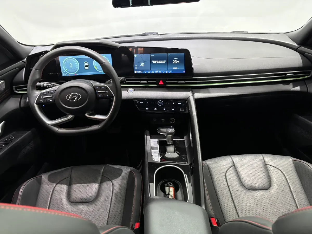 2022 Hyundai Elantra 1.5L 115HP L4 CVT,autocango,china used car exporter,china ev exporter,chinese used car exporter,chinese used ev exporter