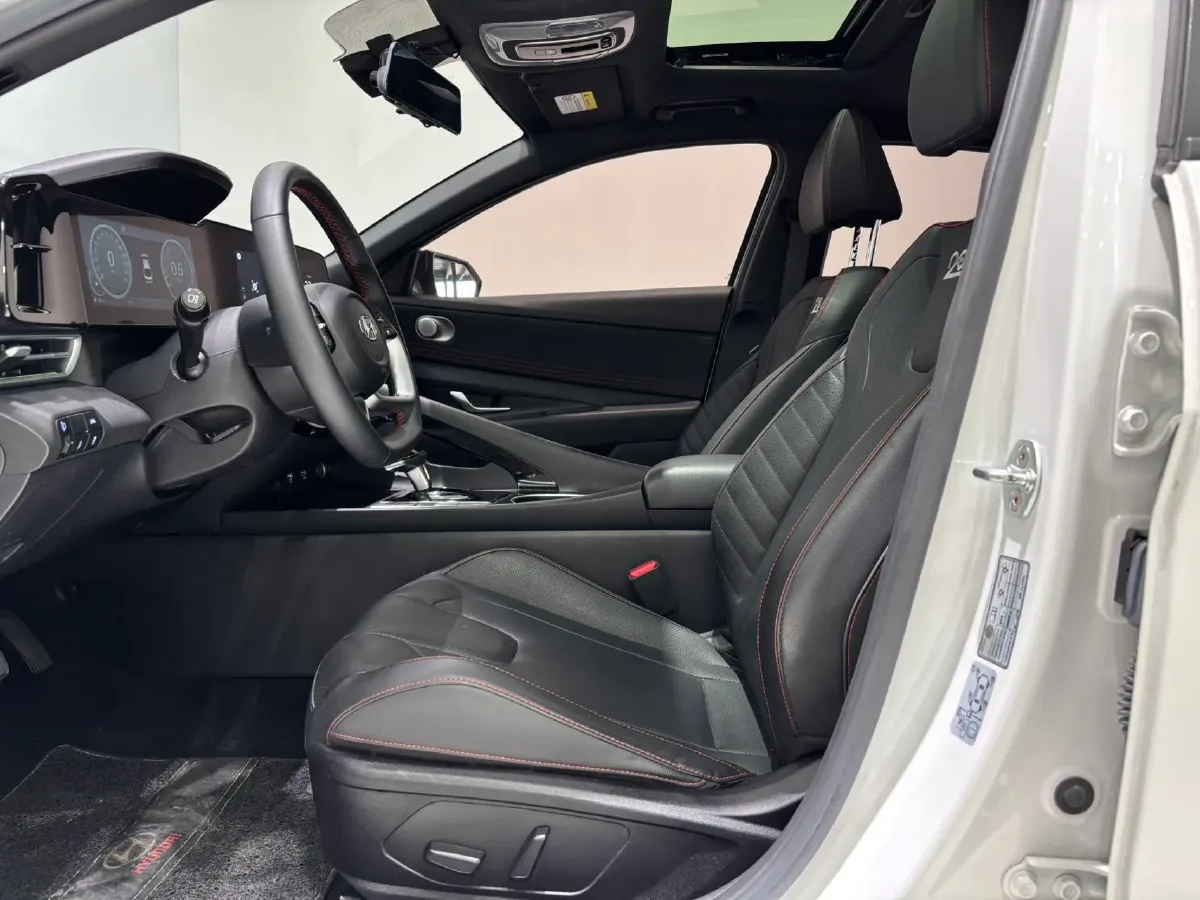 2022 Hyundai Elantra 1.5L 115HP L4 CVT,autocango,china used car exporter,china ev exporter,chinese used car exporter,chinese used ev exporter
