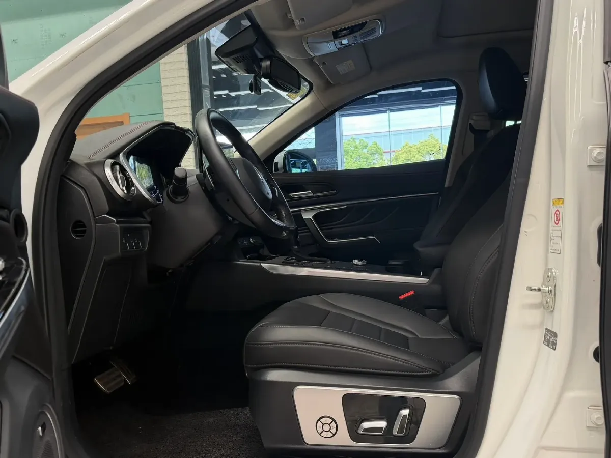 2017 WEY VV5 2.0T 197HP L4 7DCT,autocango,china used car exporter,china ev exporter,chinese used car exporter,chinese used ev exporter