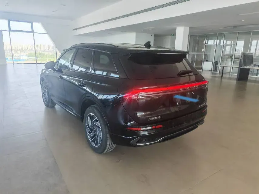 2025 Lincoln Corsair 2.0T 261HP L4 8AT,autocango,china used car exporter,china ev exporter,chinese used car exporter,chinese used ev exporter