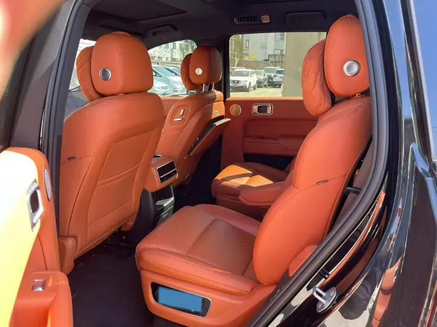 2024 Volvo S60 2.0T 197HP L4 7DCT,autocango,china used car exporter,china ev exporter,chinese used car exporter,chinese used ev exporter