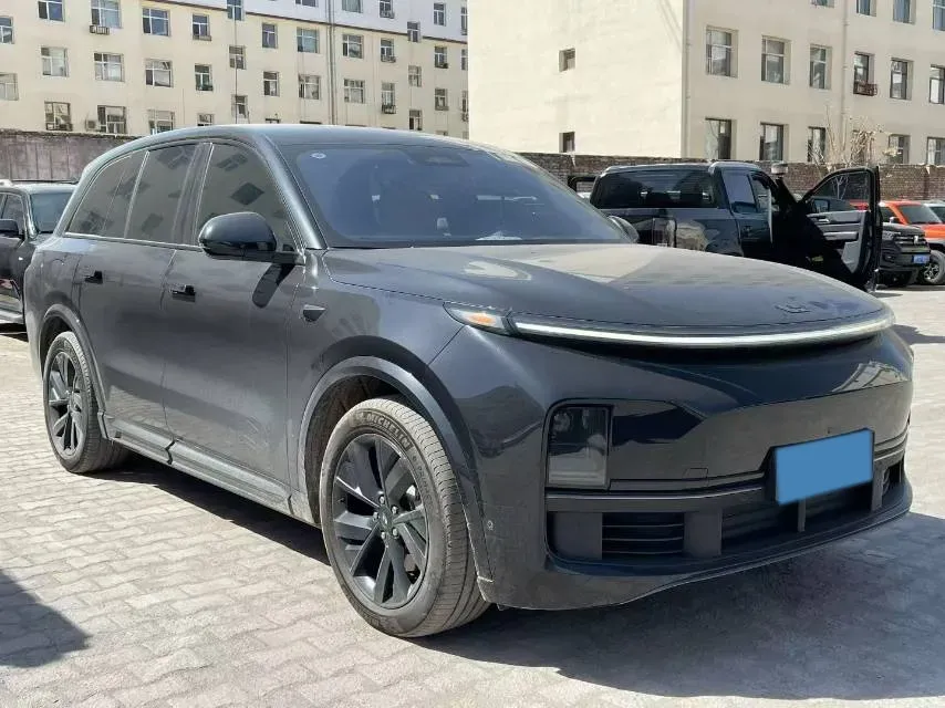 2024 Volvo S60 2.0T 197HP L4 7DCT,autocango,china used car exporter,china ev exporter,chinese used car exporter,chinese used ev exporter