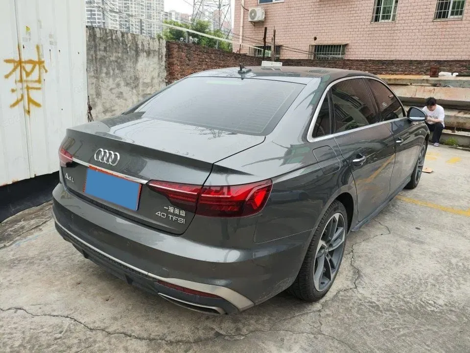 2020 Audi A4L 2.0T 190HP L4 7DCT,autocango,china used car exporter,china ev exporter,chinese used car exporter,chinese used ev exporter