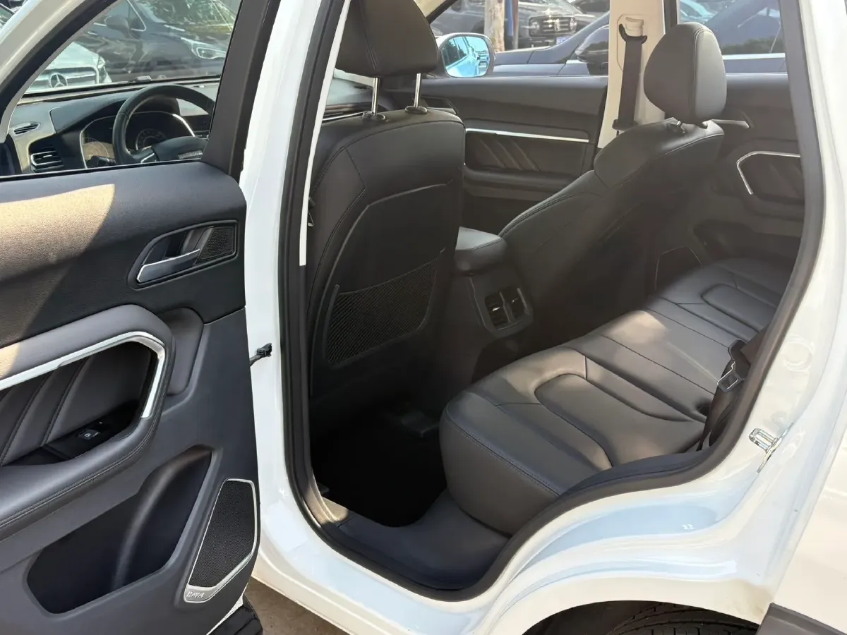 2018 Haval H6 1.5T 169HP L4 7DCT,autocango,china used car exporter,china ev exporter,chinese used car exporter,chinese used ev exporter