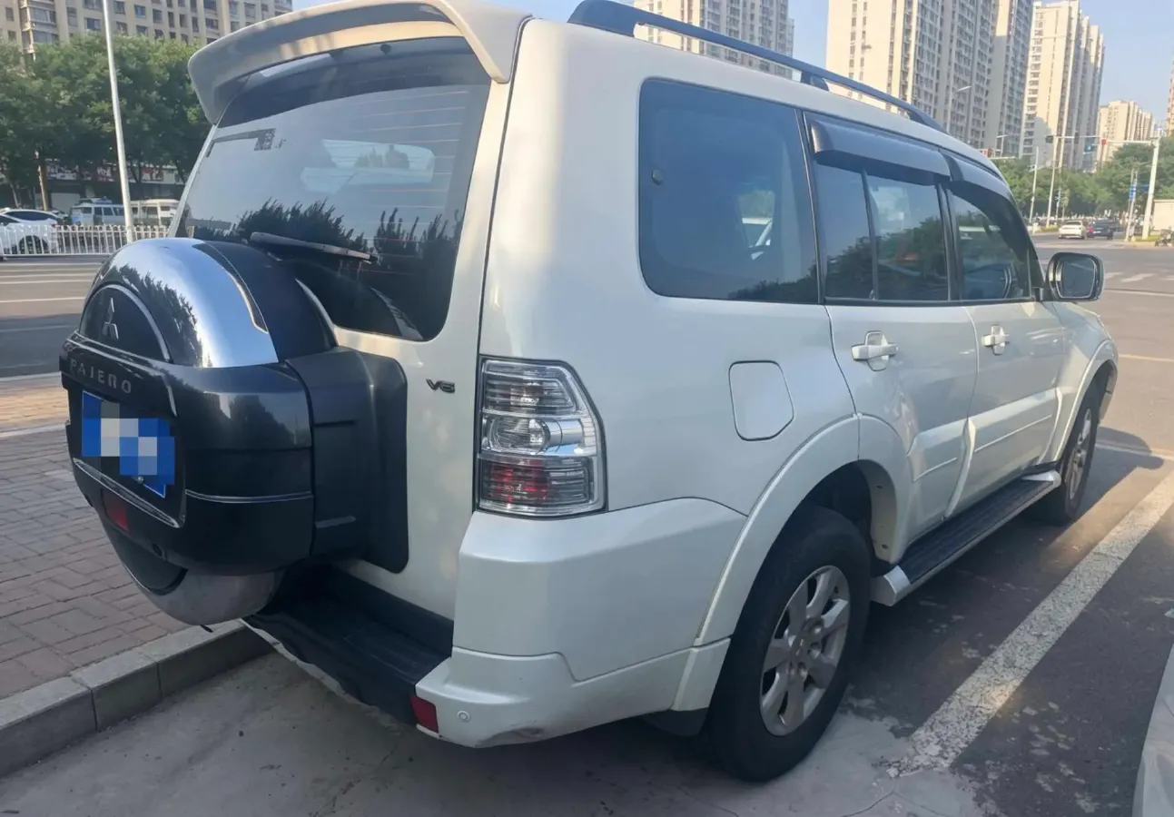 2018 Mitsubishi Pajero 3.0L 174HP V6 5AT,autocango,china used car exporter,china ev exporter,chinese used car exporter,chinese used ev exporter