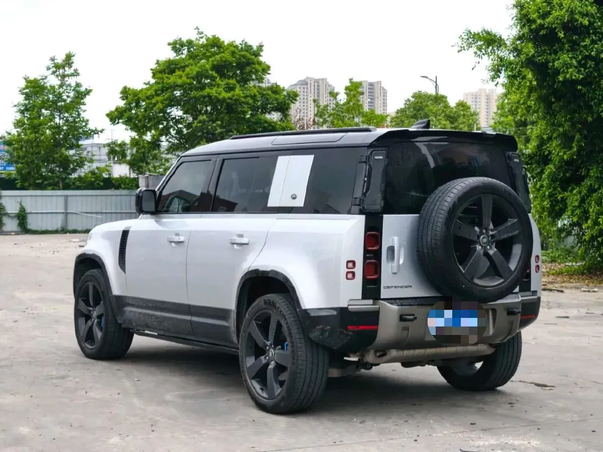 2024 Land Rover Defender 3.0T 400HP L6 8AT,autocango,china used car exporter,china ev exporter,chinese used car exporter,chinese used ev exporter