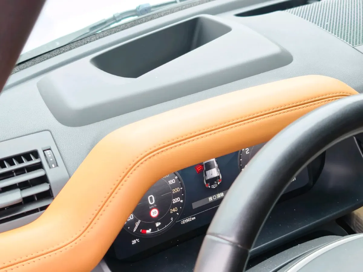 2024 Land Rover Defender 3.0T 400HP L6 8AT,autocango,china used car exporter,china ev exporter,chinese used car exporter,chinese used ev exporter