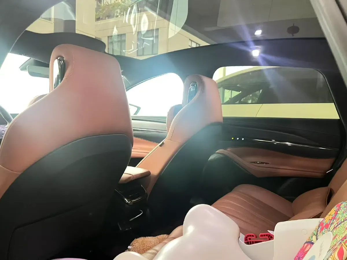 2022 IM L7 BEV 90KWH,autocango,china used car exporter,china ev exporter,chinese used car exporter,chinese used ev exporter