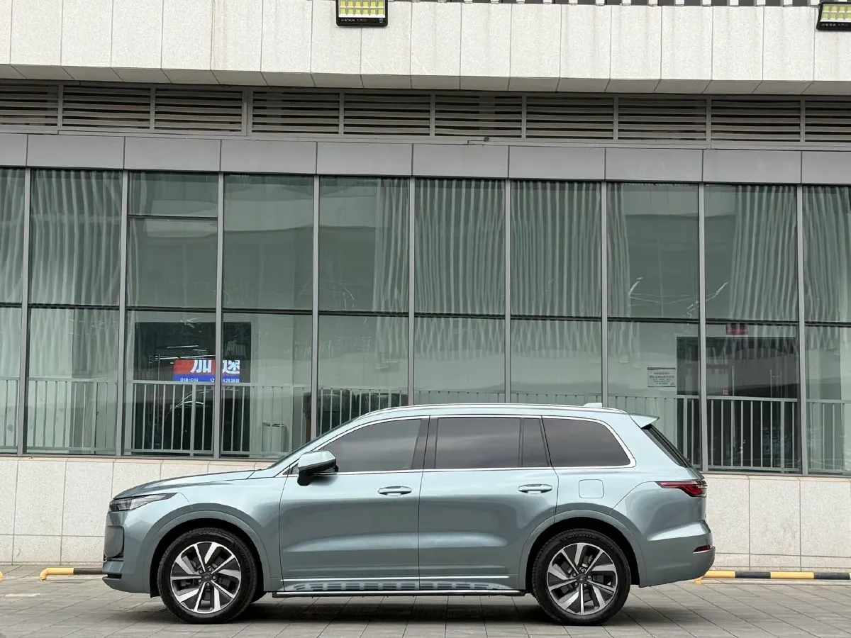 2021 Li ONE Range Extended 131HP REEV 40.5KWH,autocango,china used car exporter,china ev exporter,chinese used car exporter,chinese used ev exporter