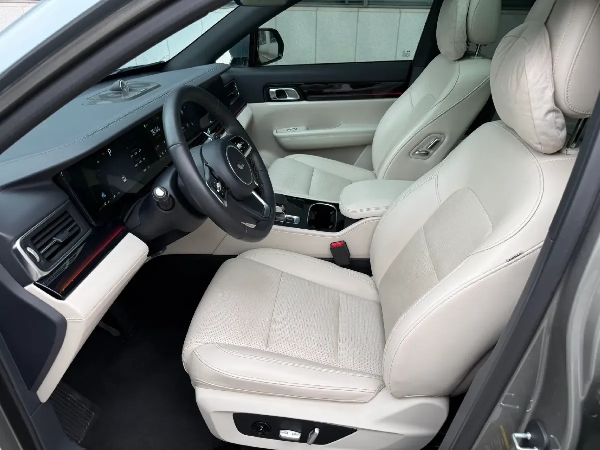 2021 Li ONE Range Extended 131HP REEV 40.5KWH,autocango,china used car exporter,china ev exporter,chinese used car exporter,chinese used ev exporter