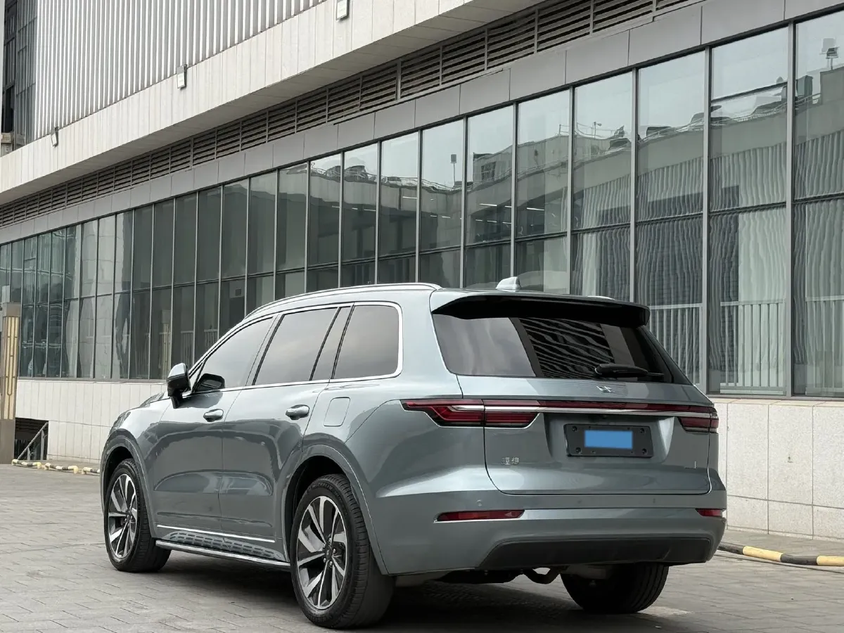2021 Li ONE Range Extended 131HP REEV 40.5KWH,autocango,china used car exporter,china ev exporter,chinese used car exporter,chinese used ev exporter