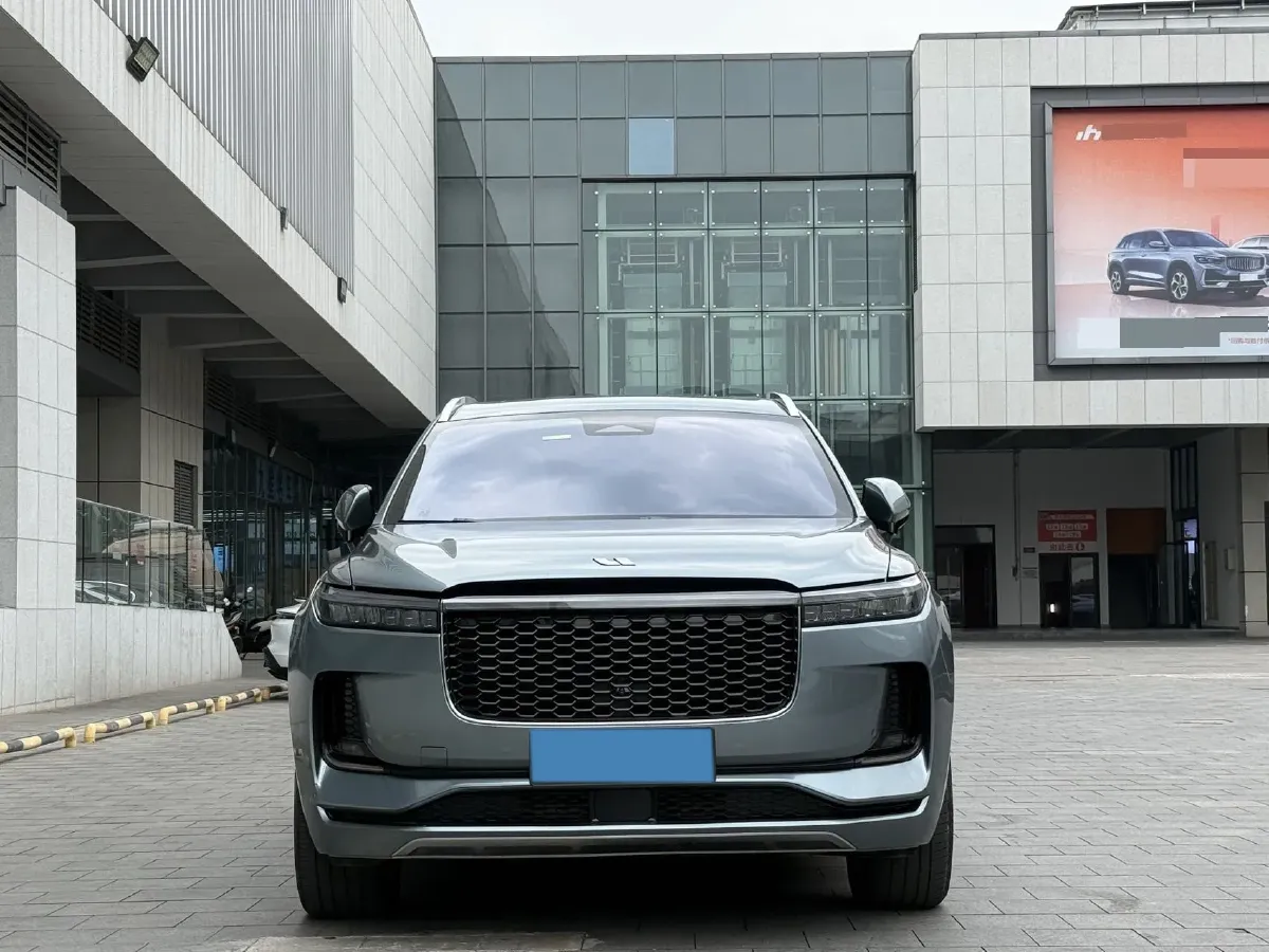 2021 Li ONE Range Extended 131HP REEV 40.5KWH,autocango,china used car exporter,china ev exporter,chinese used car exporter,chinese used ev exporter
