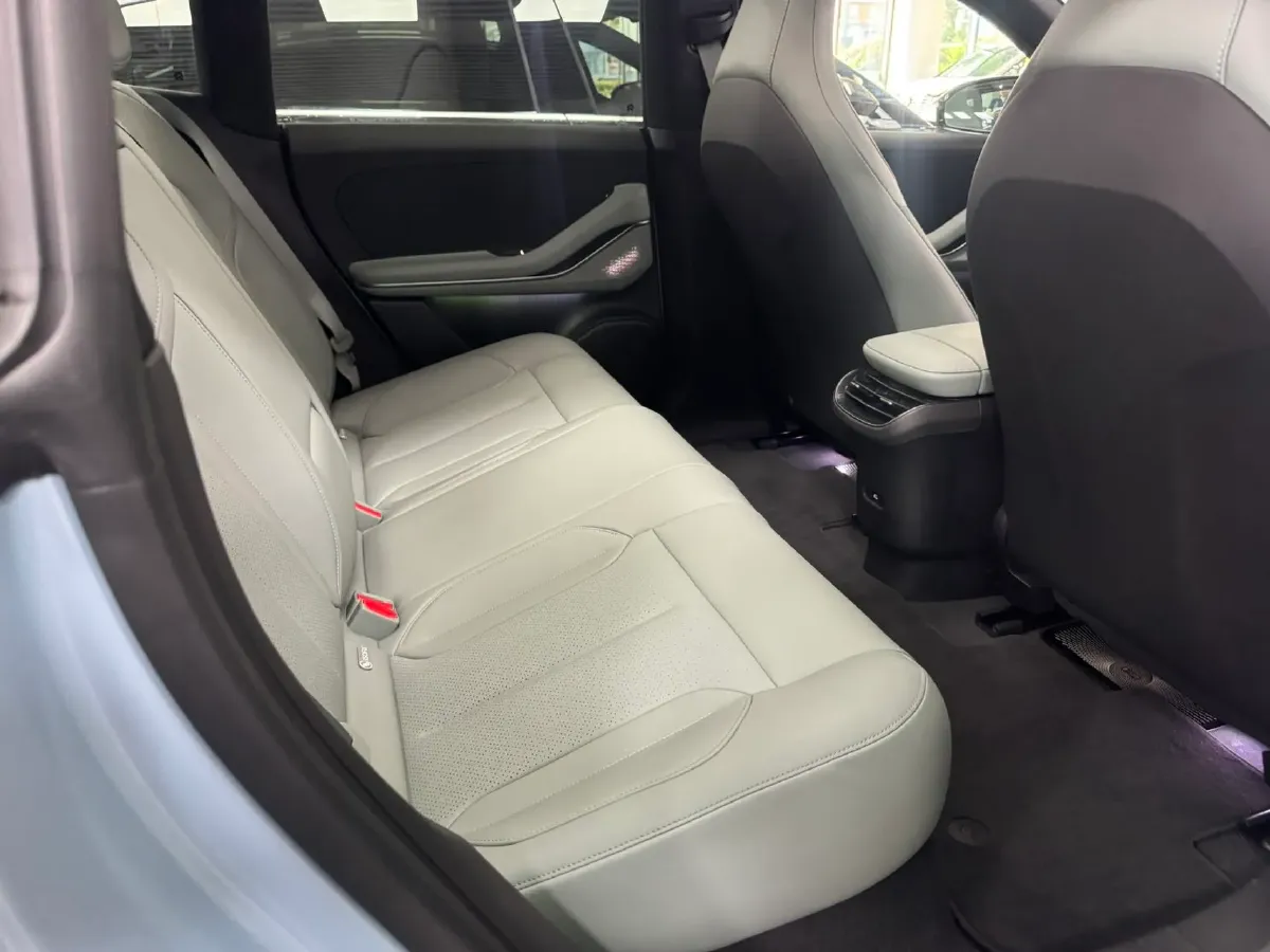 2024 NIO ET5 BEV 75KWH,autocango,china used car exporter,china ev exporter,chinese used car exporter,chinese used ev exporter