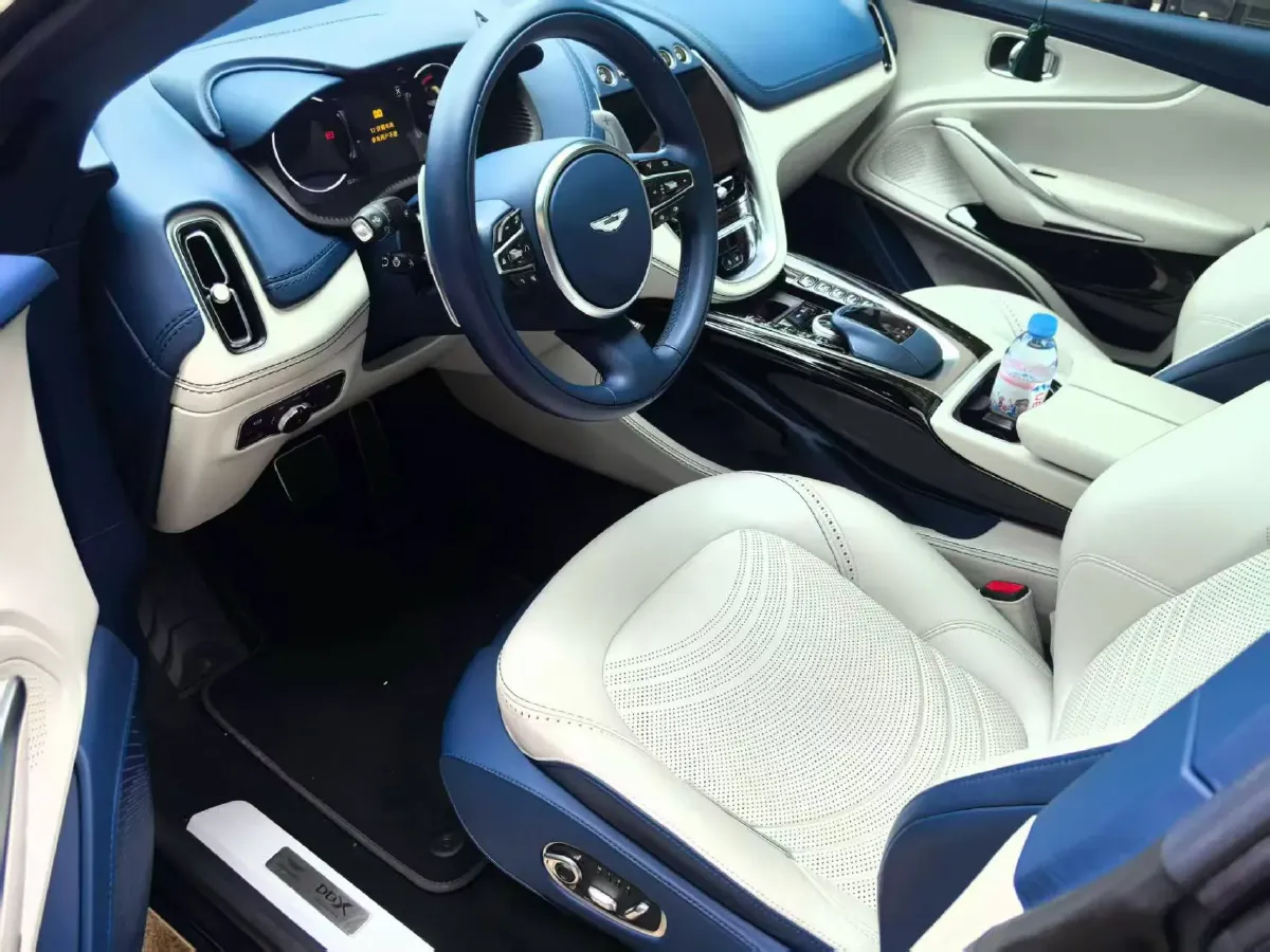 2023 Aston Martin DBX 4.0T 550HP V8 9AT,autocango,china used car exporter,china ev exporter,chinese used car exporter,chinese used ev exporter