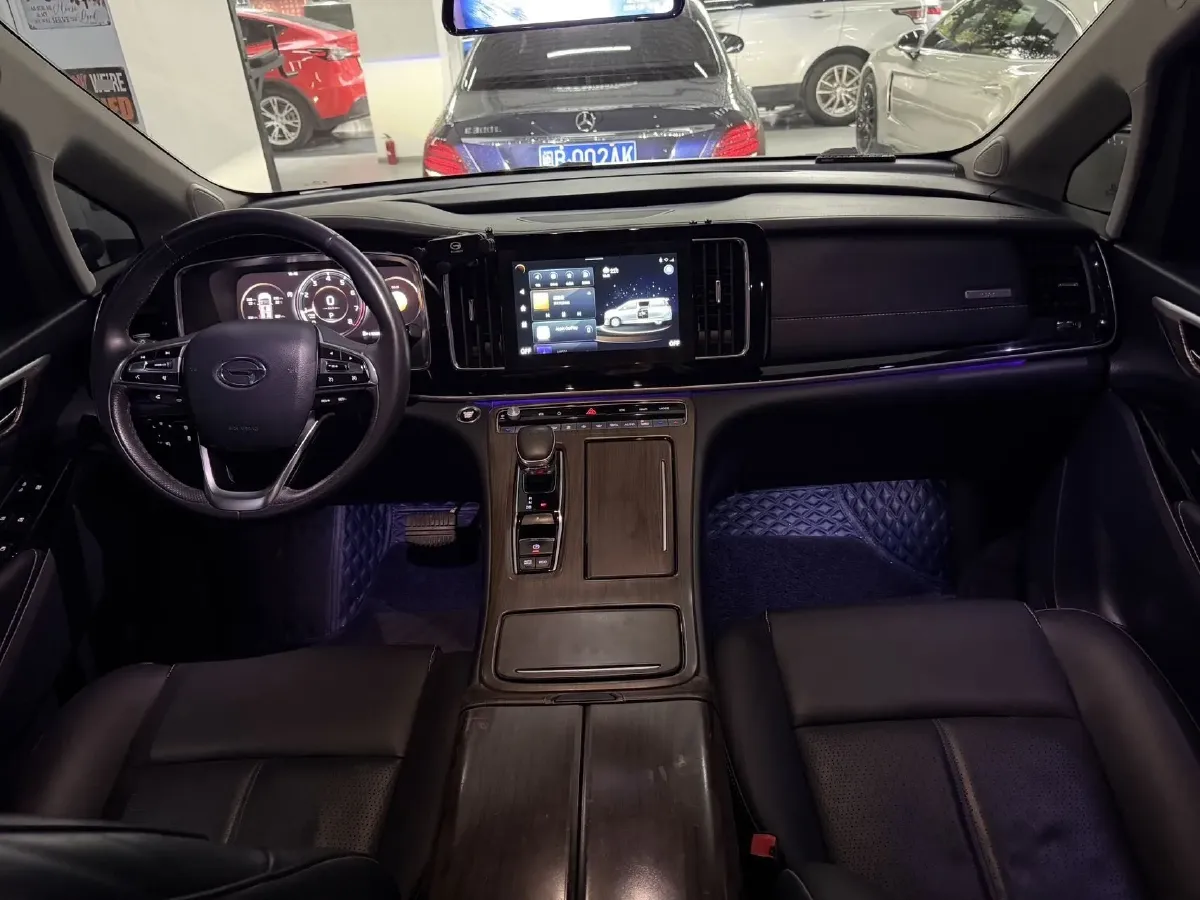 2021 GAC Trumpchi M8 2.0T 252HP L4 8AT,autocango,china used car exporter,china ev exporter,chinese used car exporter,chinese used ev exporter