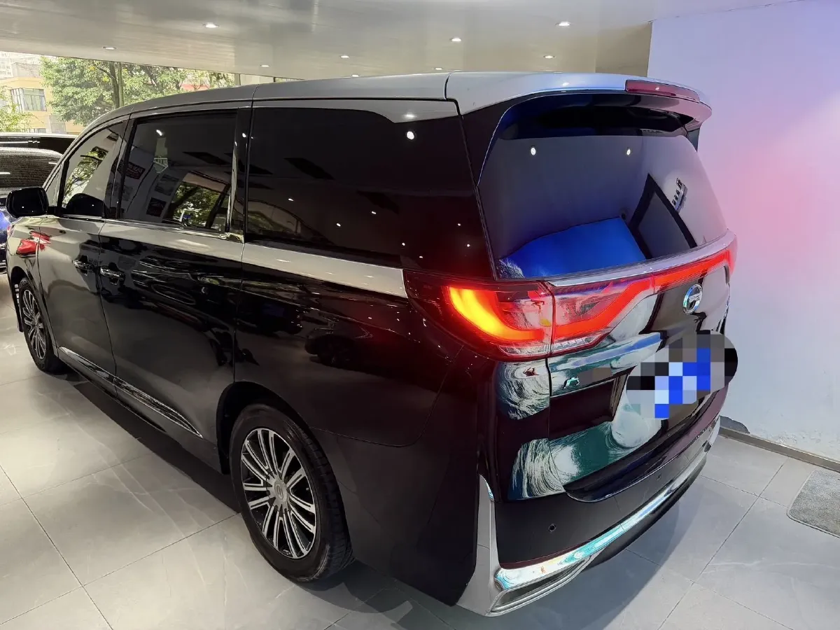 2021 GAC Trumpchi M8 2.0T 252HP L4 8AT,autocango,china used car exporter,china ev exporter,chinese used car exporter,chinese used ev exporter