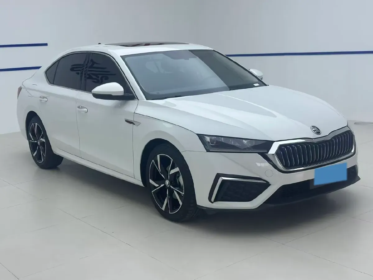 2023 Skoda Octavia 1.4T 150HP L4 7DCT,autocango,china used car exporter,china ev exporter,chinese used car exporter,chinese used ev exporter