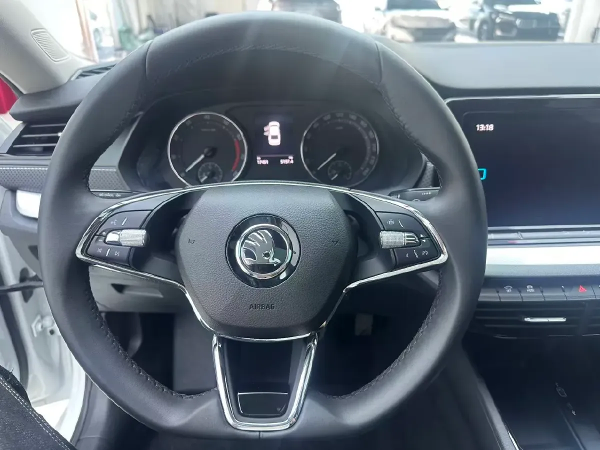 2023 Skoda Octavia 1.4T 150HP L4 7DCT,autocango,china used car exporter,china ev exporter,chinese used car exporter,chinese used ev exporter