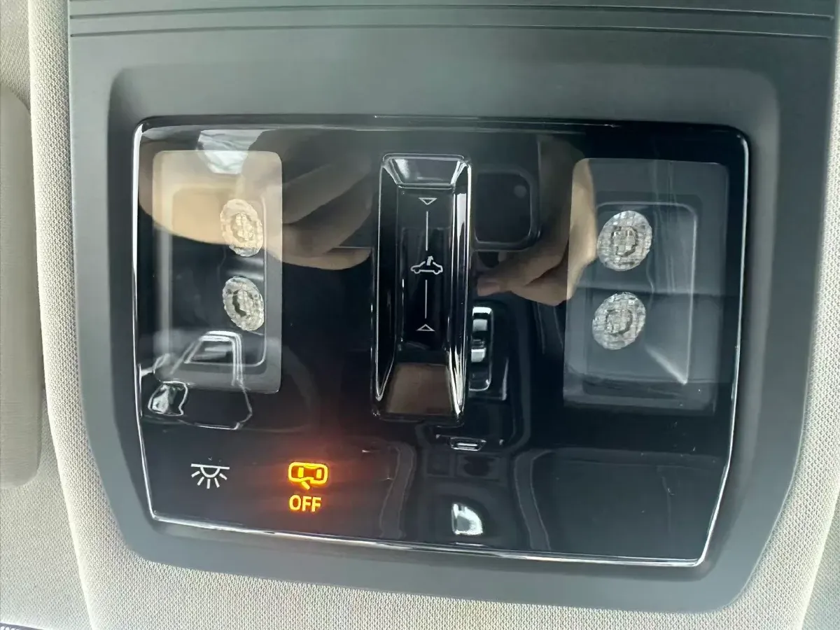 2023 Skoda Octavia 1.4T 150HP L4 7DCT,autocango,china used car exporter,china ev exporter,chinese used car exporter,chinese used ev exporter