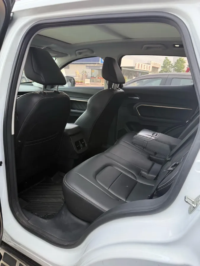 2018 Haval H6 2.0T 197HP L4 7DCT,autocango,china used car exporter,china ev exporter,chinese used car exporter,chinese used ev exporter