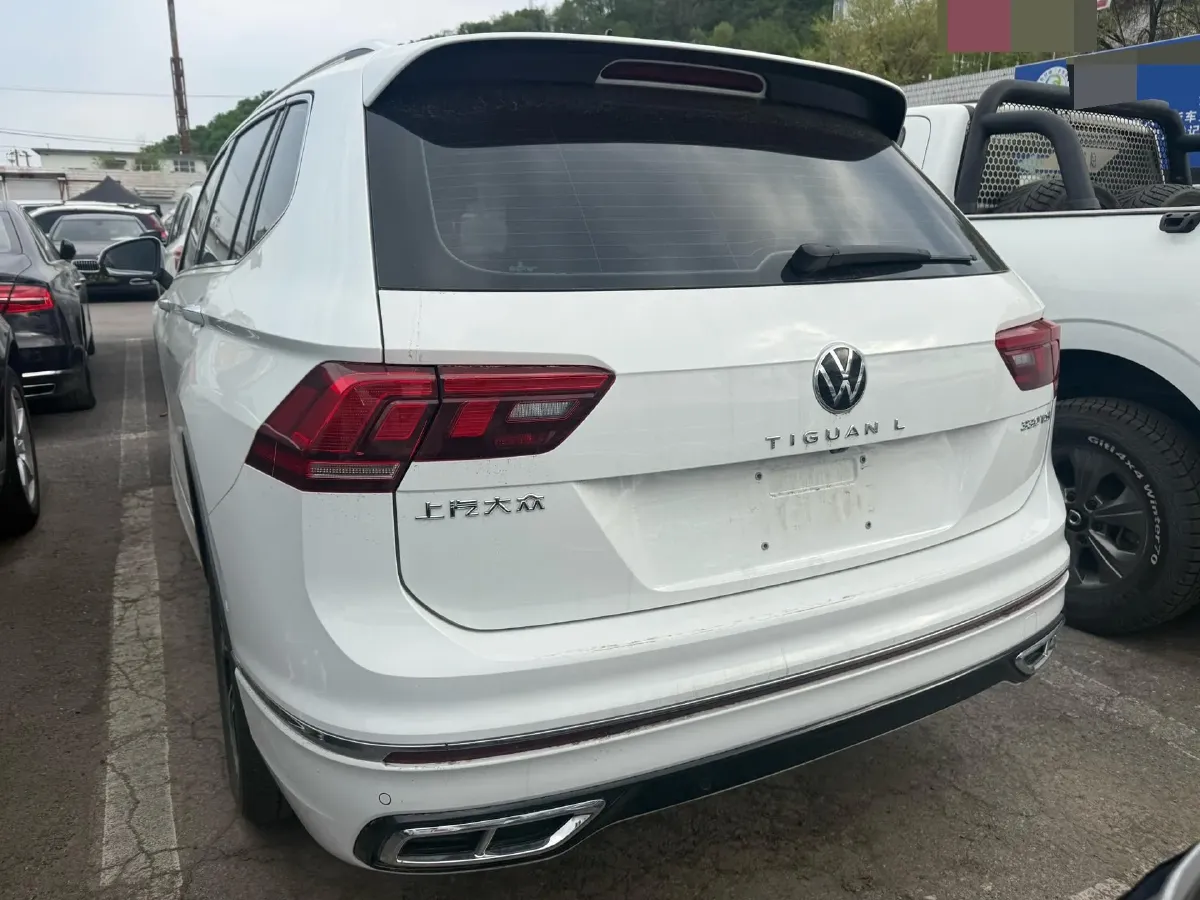 2024 Volkswagen Tiguan L 2.0T 186HP L4 7DCT,autocango,china used car exporter,china ev exporter,chinese used car exporter,chinese used ev exporter