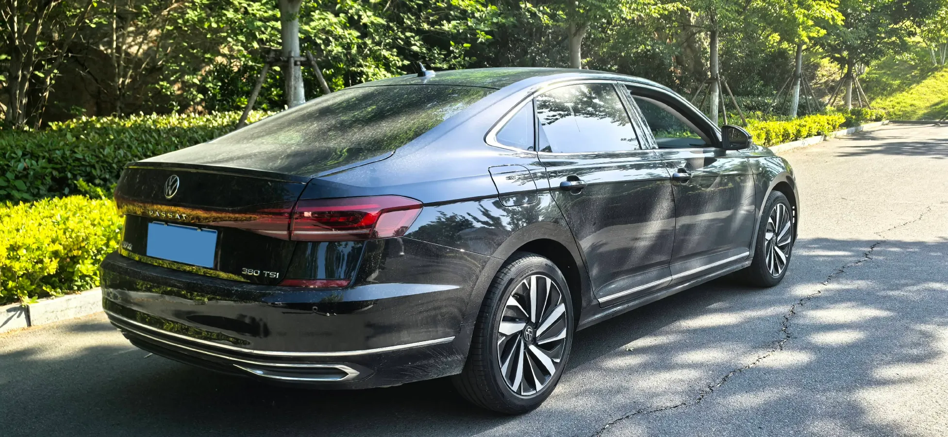 2025 Volkswagen Passat 2.0T 220HP L4 7DCT,autocango,china used car exporter,china ev exporter,chinese used car exporter,chinese used ev exporter