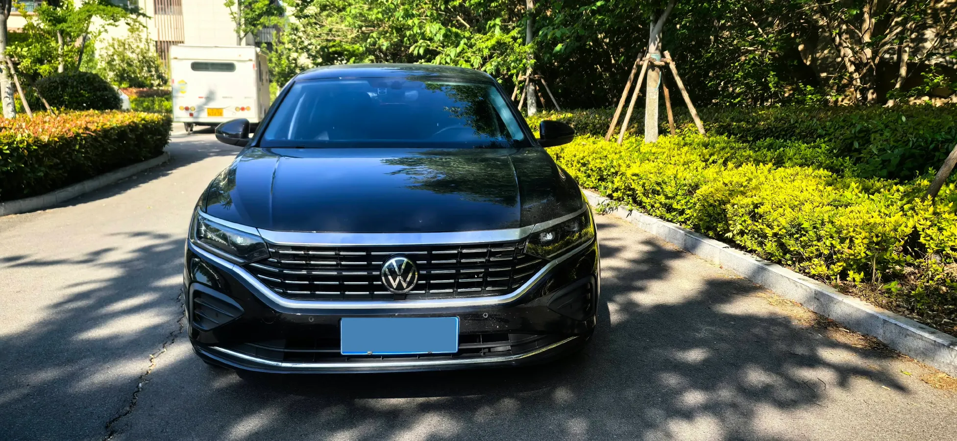 2025 Volkswagen Passat 2.0T 220HP L4 7DCT,autocango,china used car exporter,china ev exporter,chinese used car exporter,chinese used ev exporter