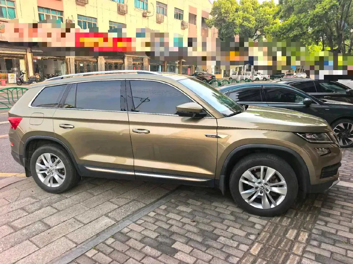 2017 Skoda Kodiak 1.8T 180HP L4 7DCT,autocango,china used car exporter,china ev exporter,chinese used car exporter,chinese used ev exporter