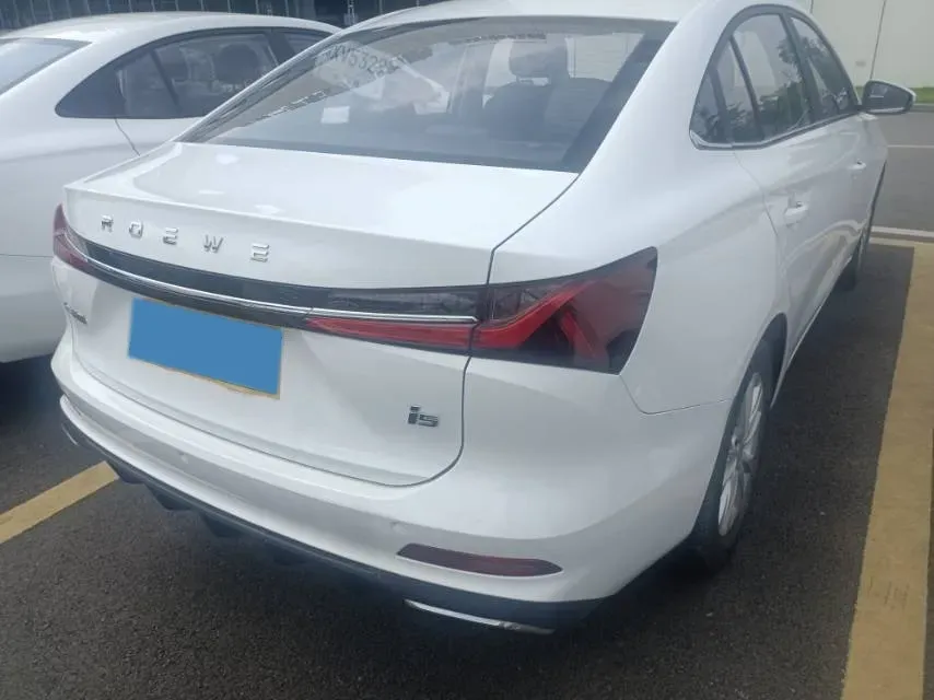 2023 Roewe i5 1.5L 129HP L4 CVT,autocango,china used car exporter,china ev exporter,chinese used car exporter,chinese used ev exporter
