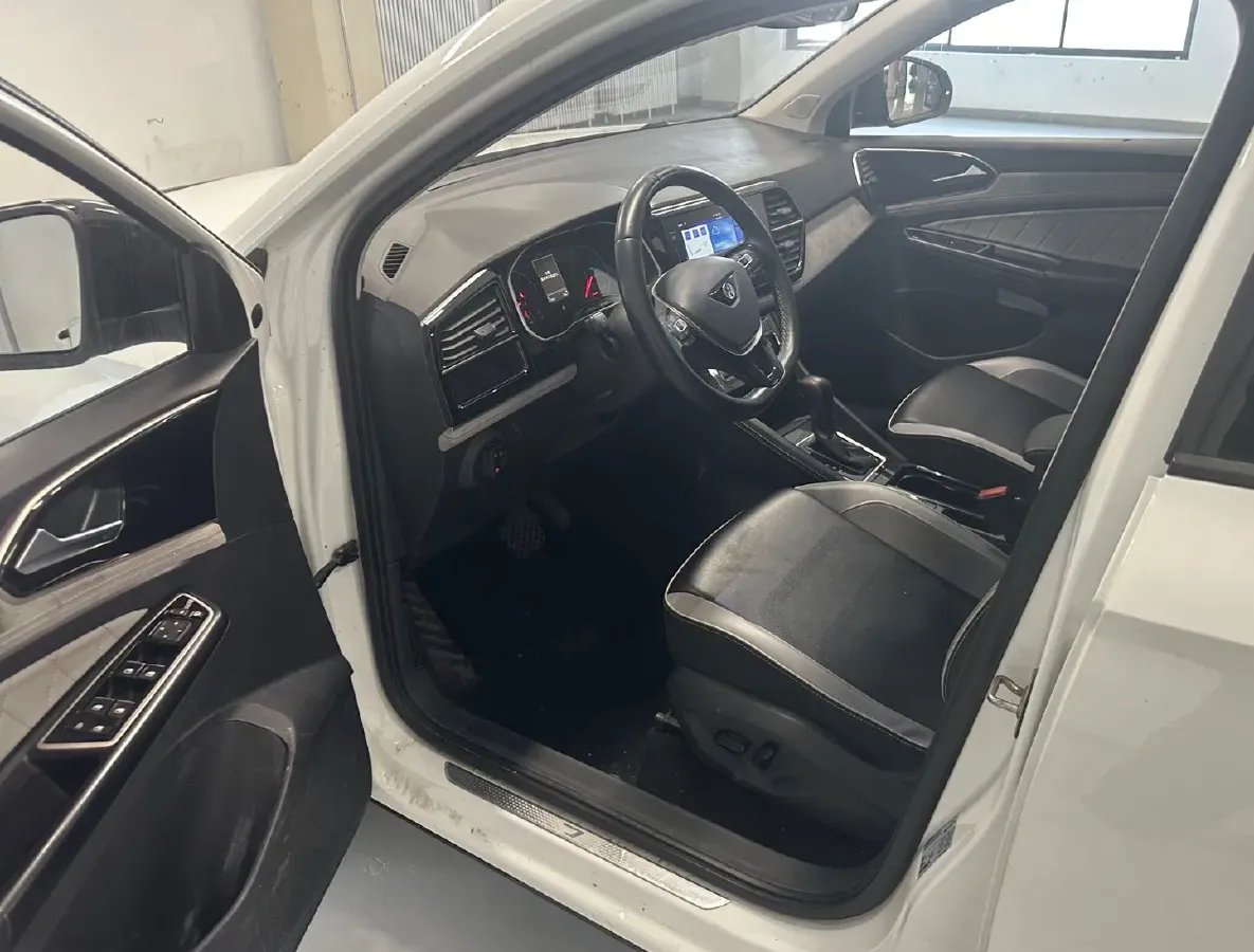 2021 Jetta VS7 1.4T 150HP L4 6AT,autocango,china used car exporter,china ev exporter,chinese used car exporter,chinese used ev exporter