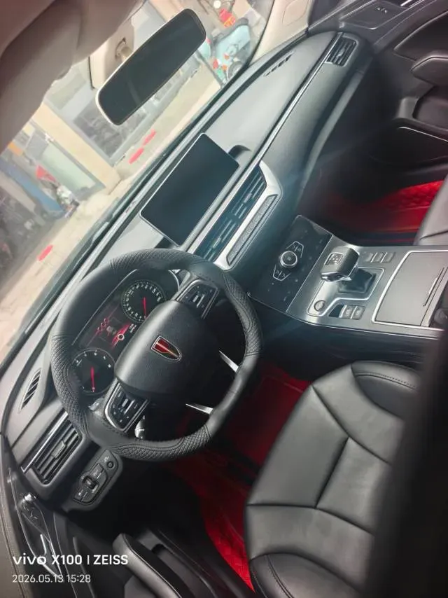 2022 HongQi H5 1.5T 169HP L4 7DCT,autocango,china used car exporter,china ev exporter,chinese used car exporter,chinese used ev exporter