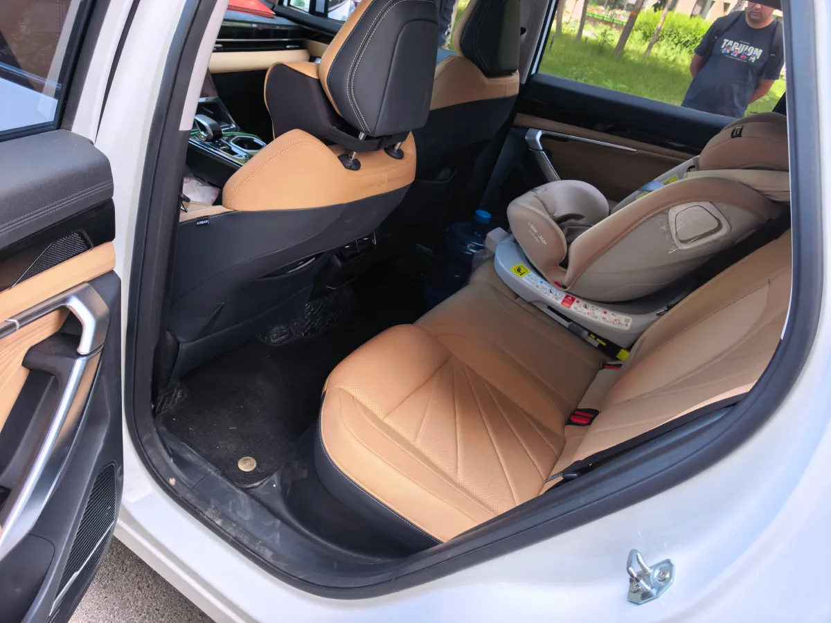 2023 Geely StarRay 1.5T 181HP L4 7DCT,autocango,china used car exporter,china ev exporter,chinese used car exporter,chinese used ev exporter