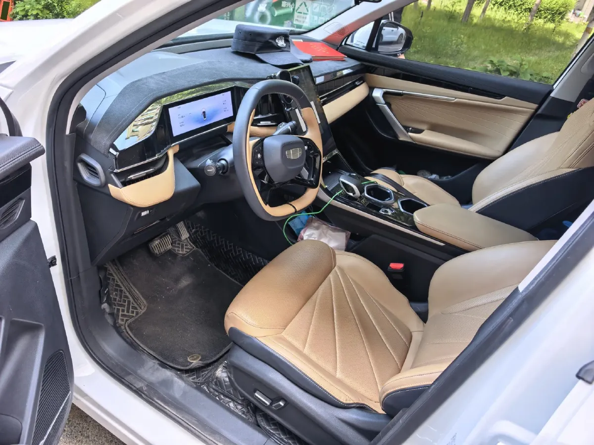 2023 Geely StarRay 1.5T 181HP L4 7DCT,autocango,china used car exporter,china ev exporter,chinese used car exporter,chinese used ev exporter